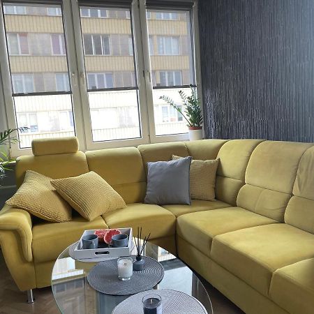 Grey Gucci Apartment City Center Warsaw Exterior photo