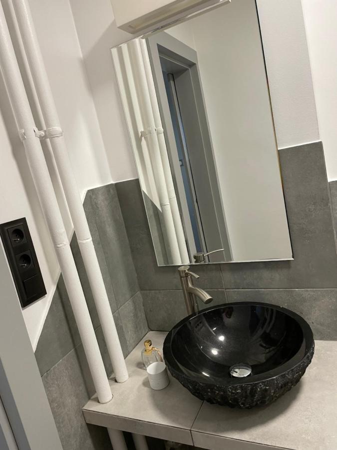 Grey Gucci Apartment City Center Warsaw Exterior photo